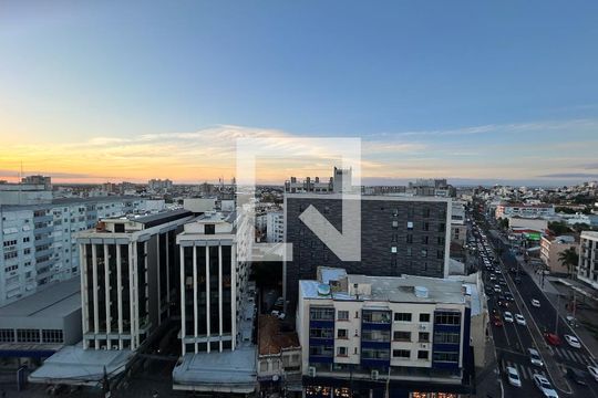 Vista de apartamento à venda com 2 quartos, 71m² em Floresta, Porto Alegre