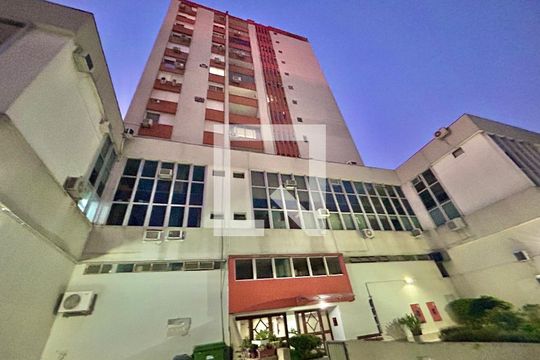 Fachada de apartamento à venda com 2 quartos, 71m² em Floresta, Porto Alegre