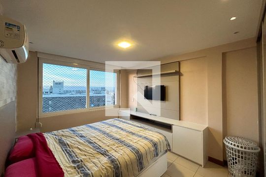 Quarto 1 de apartamento à venda com 2 quartos, 71m² em Floresta, Porto Alegre