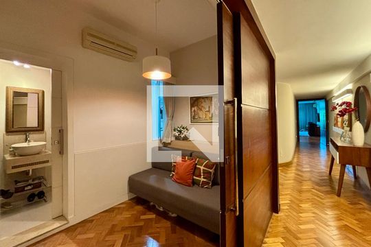 Corredor de apartamento à venda com 4 quartos, 287m² em Botafogo, Rio de Janeiro