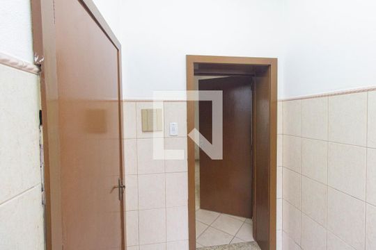 Cozinha e Área de Serviço de casa para alugar com 2 quartos, 91m² em Centro, São Leopoldo