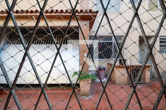 Vista do Quarto 2 de casa à venda com 4 quartos, 280m² em Vila Isabel, Rio de Janeiro