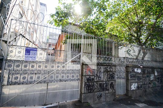 Fachada de casa à venda com 4 quartos, 280m² em Vila Isabel, Rio de Janeiro