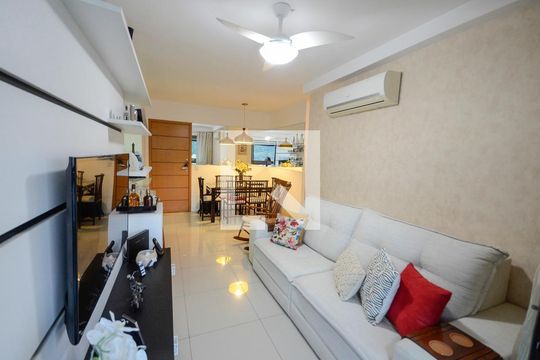 Sala de apartamento à venda com 2 quartos, 68m² em Tijuca, Rio de Janeiro