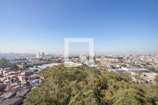 Vista do quarto 2 de apartamento para alugar com 2 quartos, 67m² em Piraporinha, Diadema