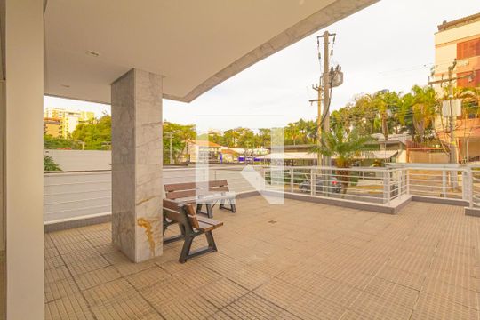 Hall social de apartamento à venda com 2 quartos, 107m² em Centro, Canoas