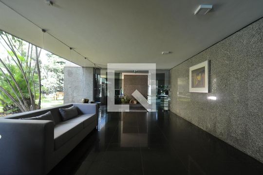 Hall de entrada de apartamento para alugar com 4 quartos, 360m² em Funcionários, Belo Horizonte