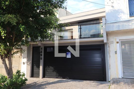 Fachada de casa à venda com 3 quartos, 300m² em Vila Formosa, São Paulo