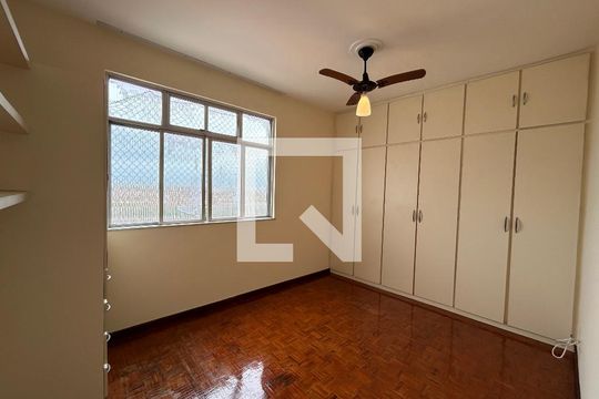 Quarto 1 de apartamento para alugar com 2 quartos, 90m² em Acupe, Salvador