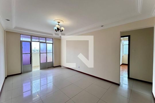 Sala de apartamento para alugar com 2 quartos, 90m² em Acupe, Salvador