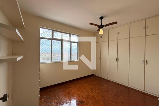 Quarto 1 de apartamento para alugar com 2 quartos, 90m² em Acupe, Salvador