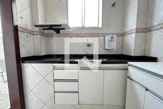 Cozinha e Área de Serviço de apartamento para alugar com 2 quartos, 90m² em Acupe, Salvador