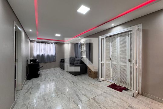 Casa à venda com 2 quartos, 140m² em Santos Dumont, São Leopoldo