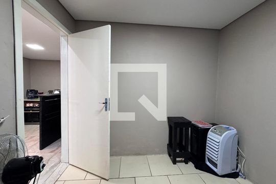 Quarto 1 de casa à venda com 2 quartos, 140m² em Santos Dumont, São Leopoldo
