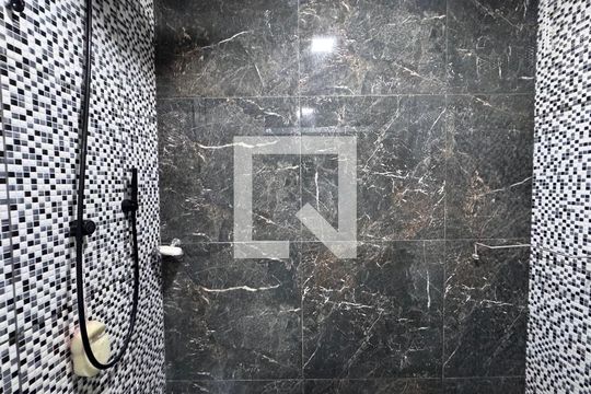 Banheiro de casa à venda com 2 quartos, 140m² em Santos Dumont, São Leopoldo