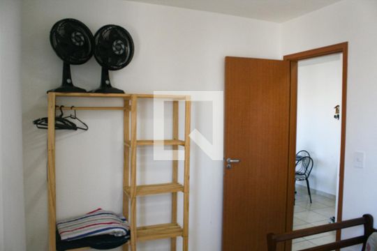 Quarto de apartamento para alugar com 2 quartos, 58m² em Guilhermina, Praia Grande
