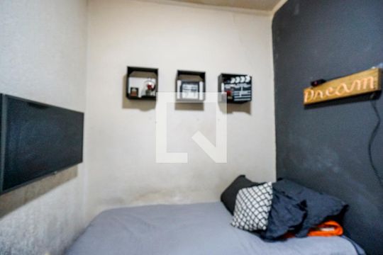 Quarto 01 de casa à venda com 2 quartos, 170m² em Vila Carrão, São Paulo