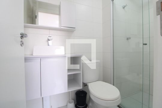 Banheiro de apartamento para alugar com 1 quarto, 27m² em Jardim Cidalia, São Paulo