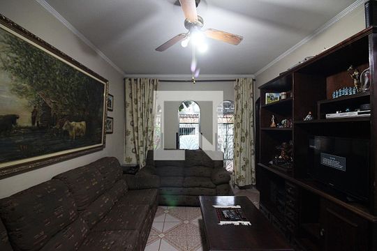Sala de casa à venda com 3 quartos, 239m² em Vila Marlene, São Bernardo do Campo