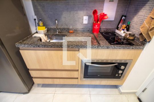 Cozinha - Armários de kitnet/studio à venda com 1 quarto, 25m² em Campo Belo, São Paulo