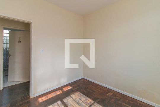 Quarto 1 de casa à venda com 3 quartos, 210m² em Guarujá, Porto Alegre
