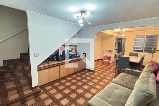 Casa à venda com 3 quartos, 210m² em Vila Camilópolis, Santo André