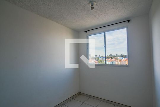 Sala de apartamento para alugar com 2 quartos, 38m² em Santa Maria, Santo André