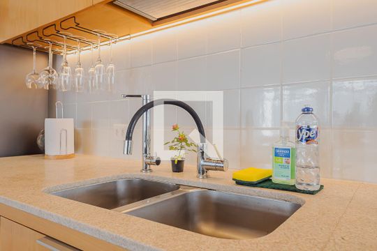 Cozinha de apartamento para alugar com 2 quartos, 108m² em Paraíso, São Paulo