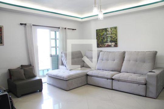 Sala de casa à venda com 3 quartos, 241m² em Jardim Luciara, Guarulhos