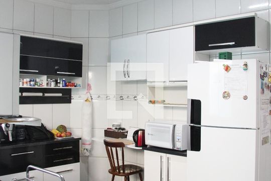 Cozinha de casa à venda com 3 quartos, 241m² em Jardim Luciara, Guarulhos
