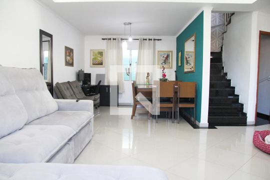 Sala de casa à venda com 3 quartos, 241m² em Jardim Luciara, Guarulhos