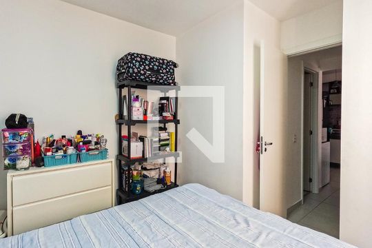 Quarto 1 de apartamento para alugar com 2 quartos, 33m² em Piqueri, São Paulo