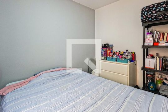Quarto 1 de apartamento para alugar com 2 quartos, 33m² em Piqueri, São Paulo