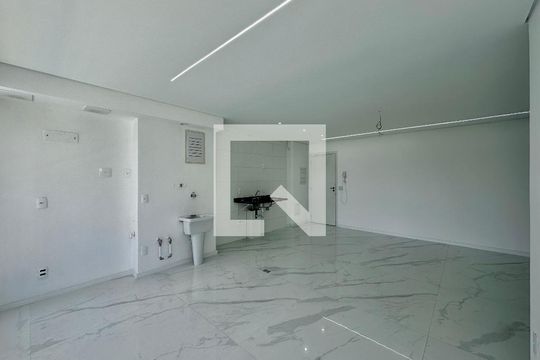 Sala de apartamento à venda com 1 quarto, 92m² em Santo Amaro, São Paulo
