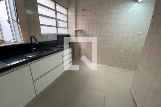 Cozinha de casa para alugar com 3 quartos, 73m² em Taquara, Rio de Janeiro
