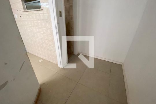 Quarto de Serviço de casa para alugar com 3 quartos, 73m² em Taquara, Rio de Janeiro