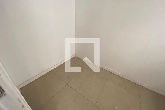 Quarto de Serviço de casa para alugar com 3 quartos, 73m² em Taquara, Rio de Janeiro