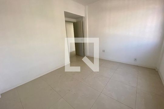 Quarto 2 de casa para alugar com 3 quartos, 73m² em Taquara, Rio de Janeiro