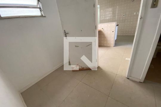 Quarto de Serviço de casa para alugar com 3 quartos, 73m² em Taquara, Rio de Janeiro