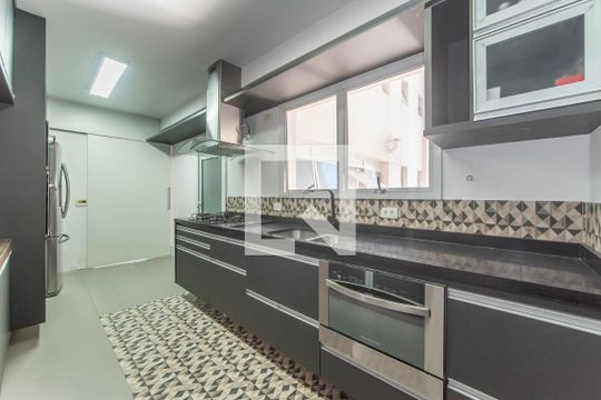 Cozinha de apartamento para alugar com 3 quartos, 146m² em Brooklin, São Paulo