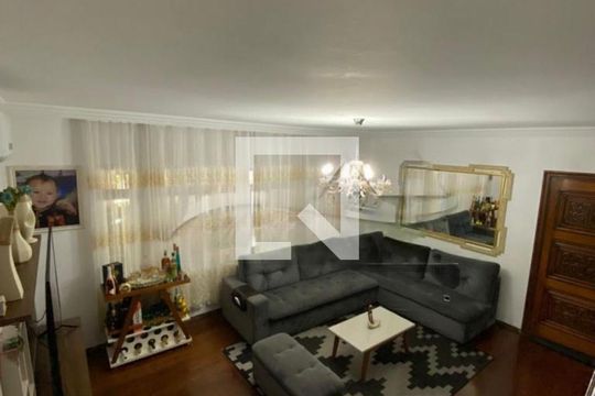 Casa à venda com 4 quartos, 250m² em Jardim da Saúde, São Paulo