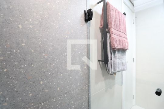 Banheiro da Suíte de apartamento à venda com 3 quartos, 62m² em Parque Sao Domingos, São Paulo