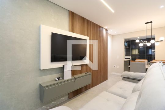 Apartamento à venda com 3 quartos, 62m² em Parque Sao Domingos, São Paulo
