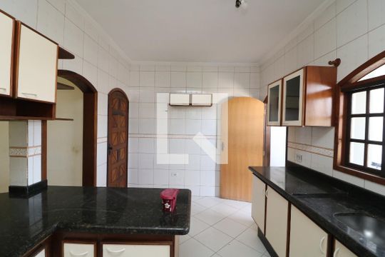 Cozinha de casa para alugar com 2 quartos, 120m² em Jardim Vila Carrao, São Paulo