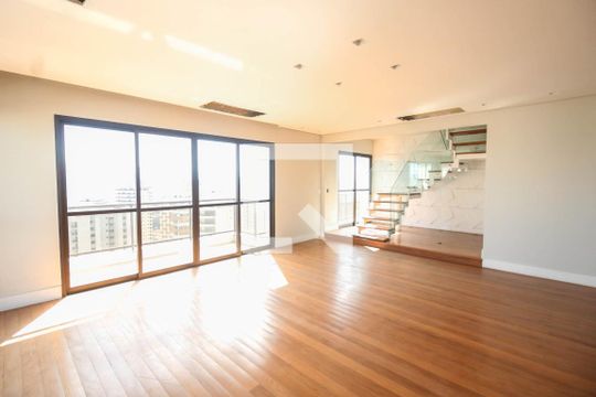 Apartamento para alugar com 3 quartos, 503m² em Santana, São Paulo