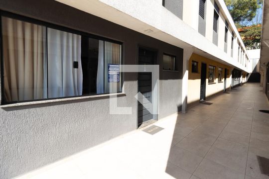 Área Comum de casa de condomínio para alugar com 2 quartos, 75m² em Itaquera, São Paulo