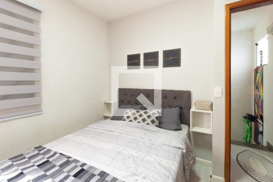 Quarto 1 de casa de condomínio para alugar com 2 quartos, 75m² em Itaquera, São Paulo