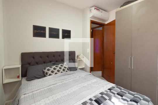 Quarto 1 de casa de condomínio para alugar com 2 quartos, 75m² em Itaquera, São Paulo