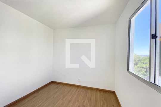 Quarto 2 de apartamento para alugar com 2 quartos, 58m² em Santos Dumont, São Leopoldo