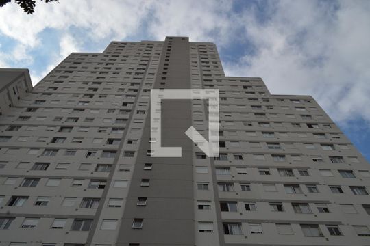 Fachada de apartamento para alugar com 2 quartos, 34m² em Cambuci, São Paulo